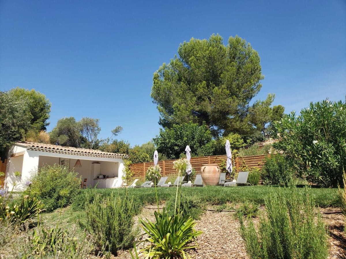 La Bastide D'Alix Bed & Breakfast เออกีส์ ภายนอก รูปภาพ