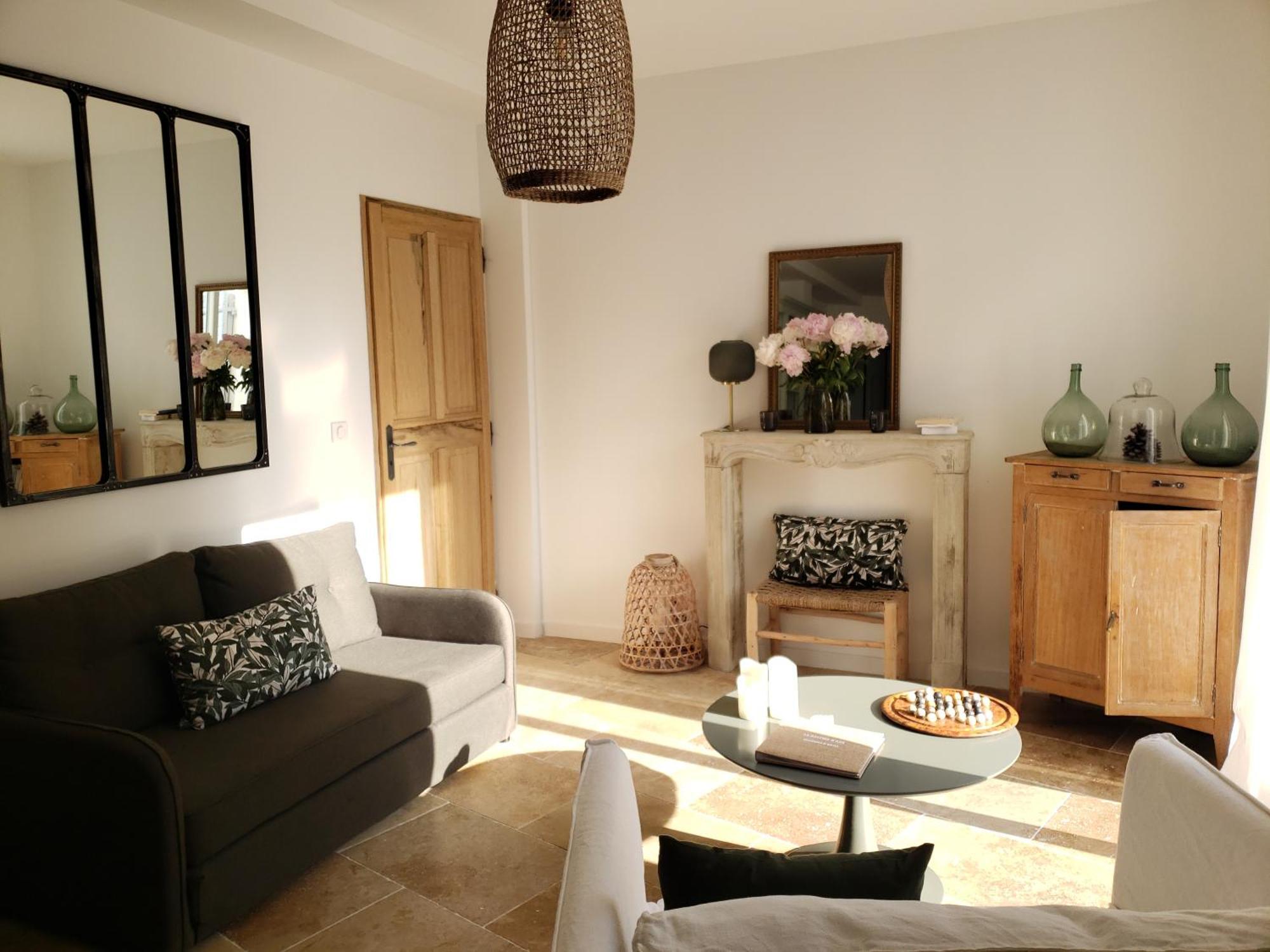 La Bastide D'Alix Bed & Breakfast เออกีส์ ภายนอก รูปภาพ